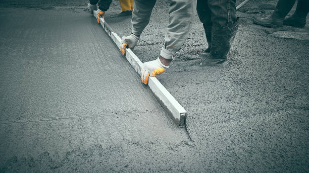 Best Residential Concrete Services  in Waveland, MS